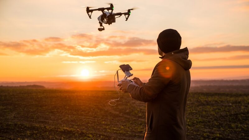 Operador de drone da Maite Media